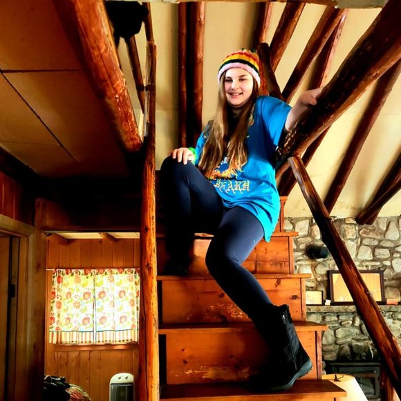 Meet your Posher, Irene - Picture 3 of 5